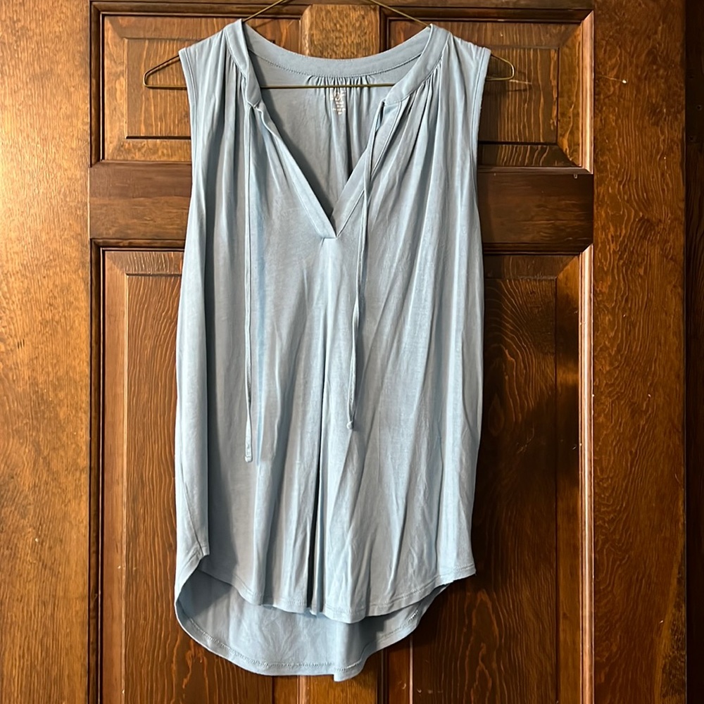 LOFT sleeveless top